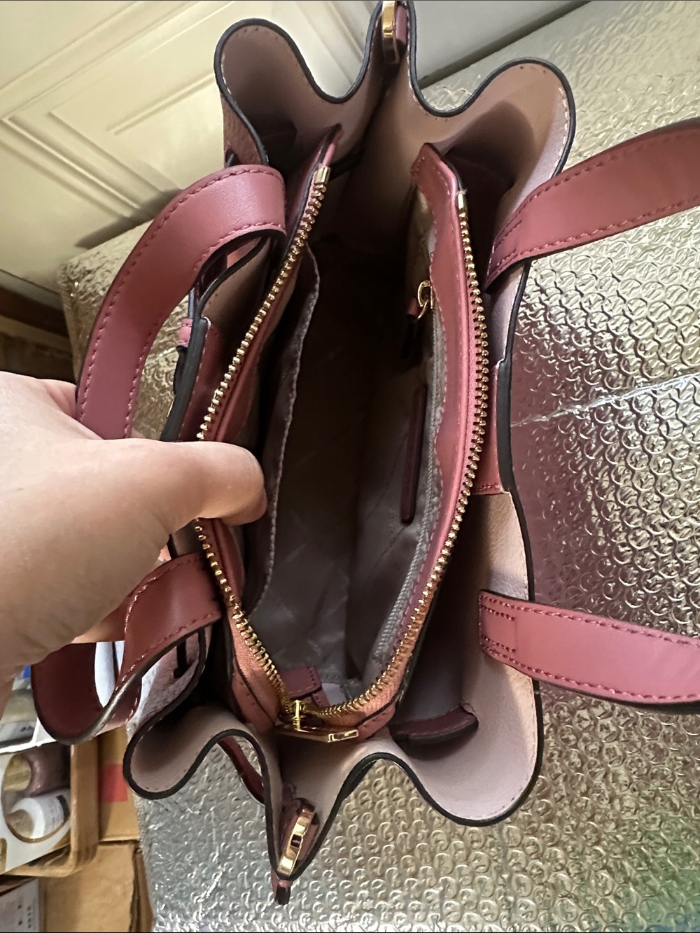Michael Kors Dusty Rose Leather Satchel with Gold Hardware - Picture 4 of 9